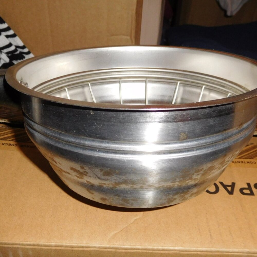 METAL COMMERICAL COFFEE MAKER GROUND BASKET WITH WIRE LINING FUNNEL